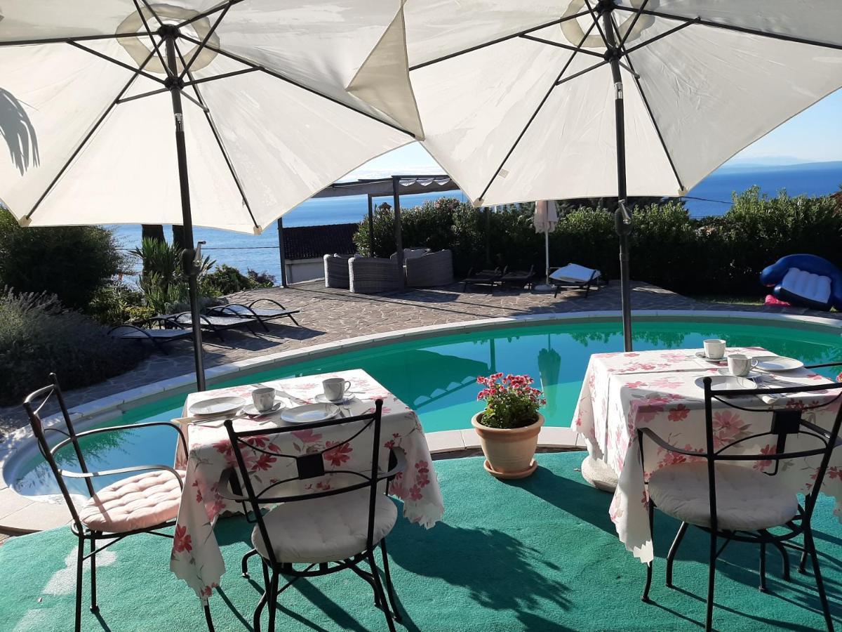 B&B Eva Ičići Exteriör bild