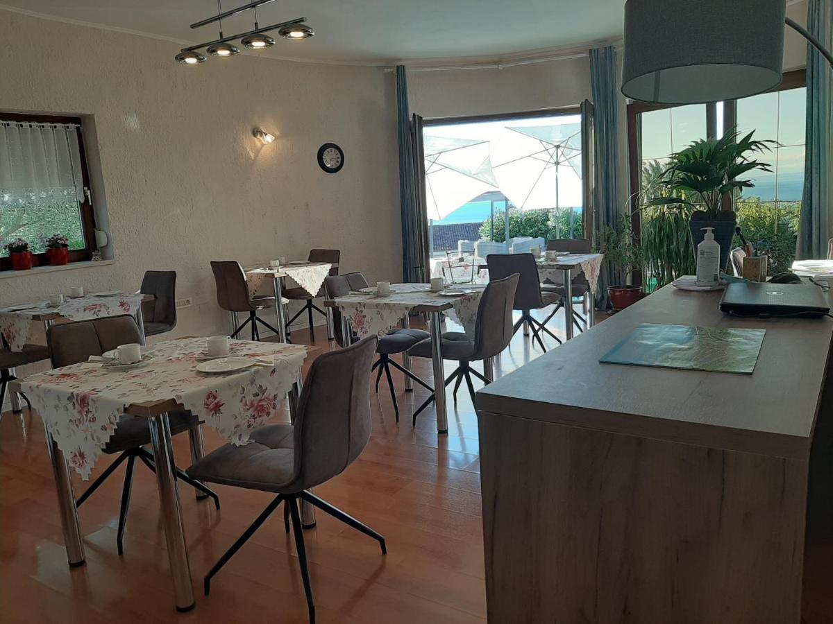 B&B Eva Ičići Exteriör bild